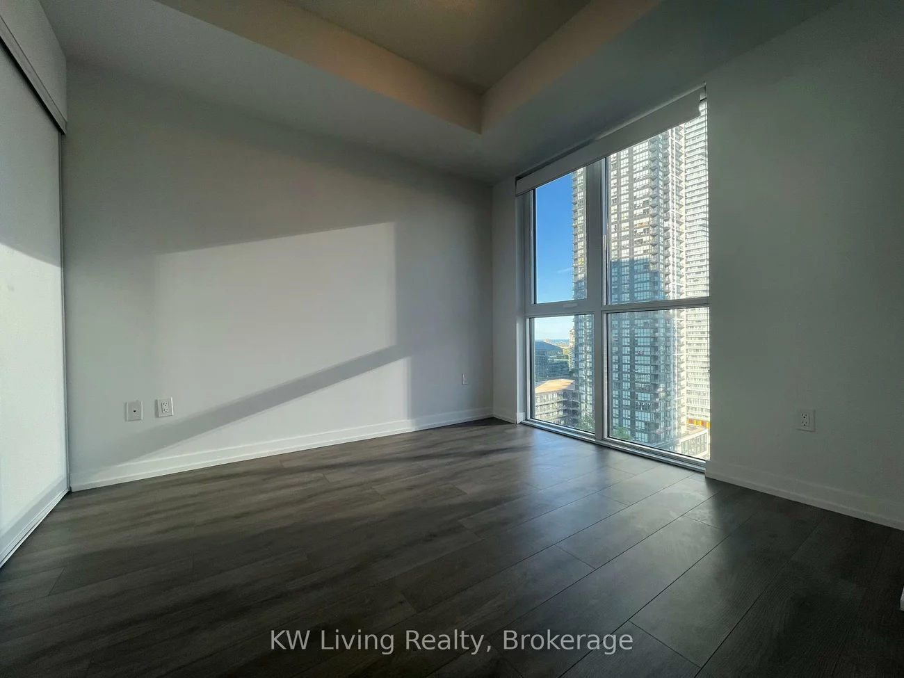 4055, Parkside Village, Creditview, Mississauga