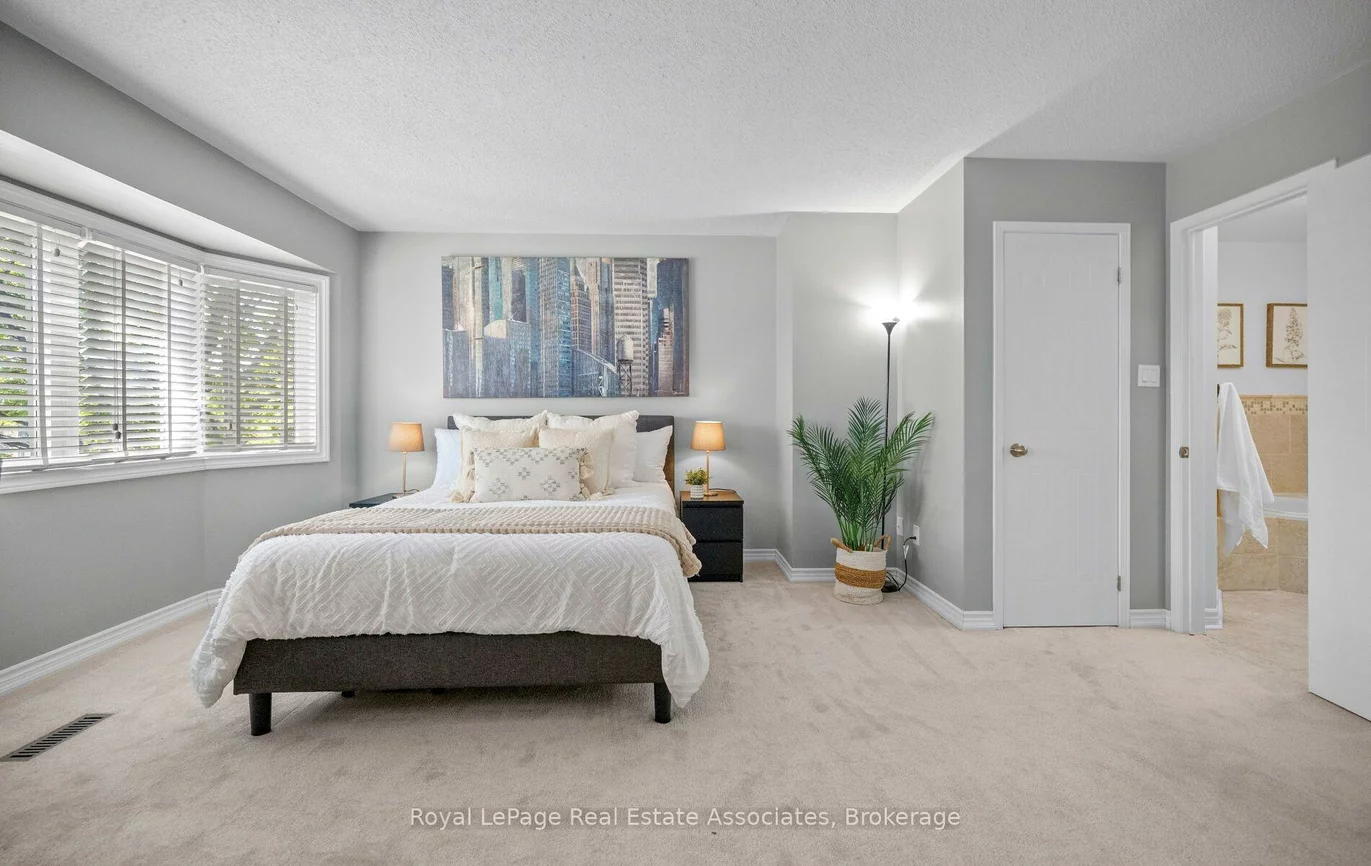 1485, Torrington, East Credit, Mississauga
