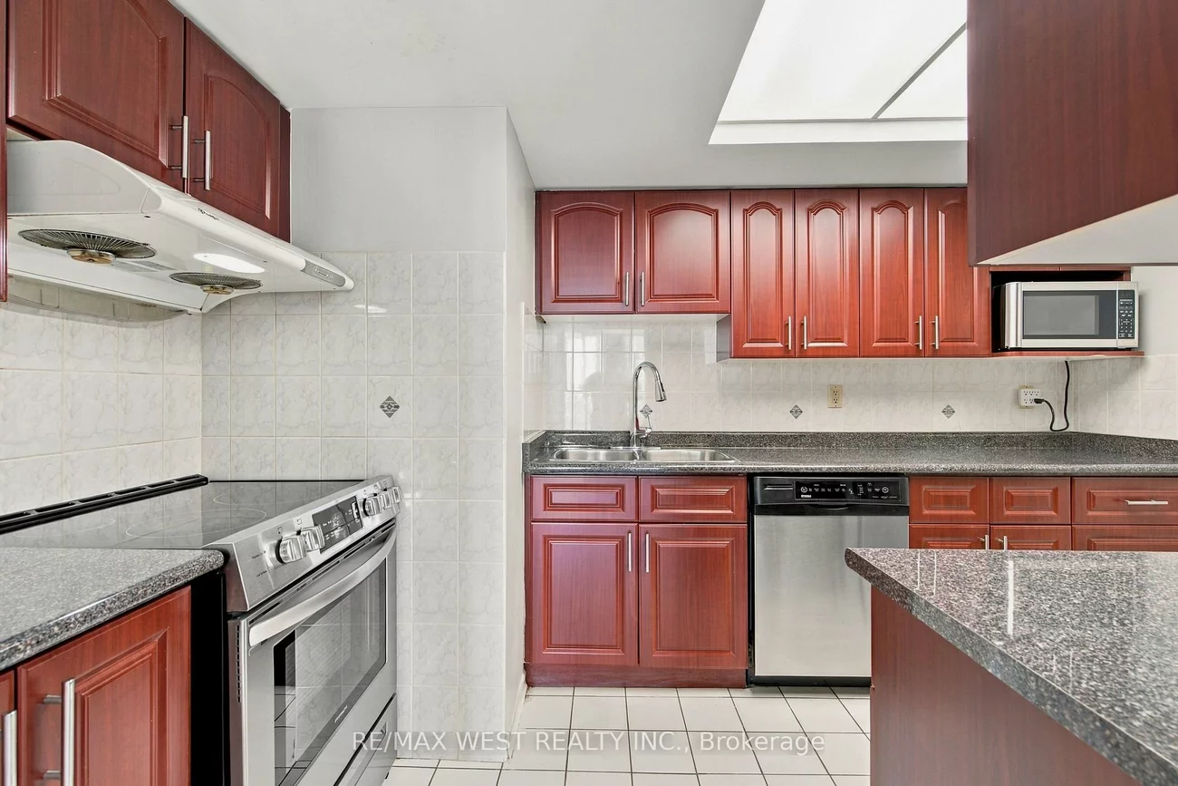 4470, Tucana, Hurontario, Mississauga