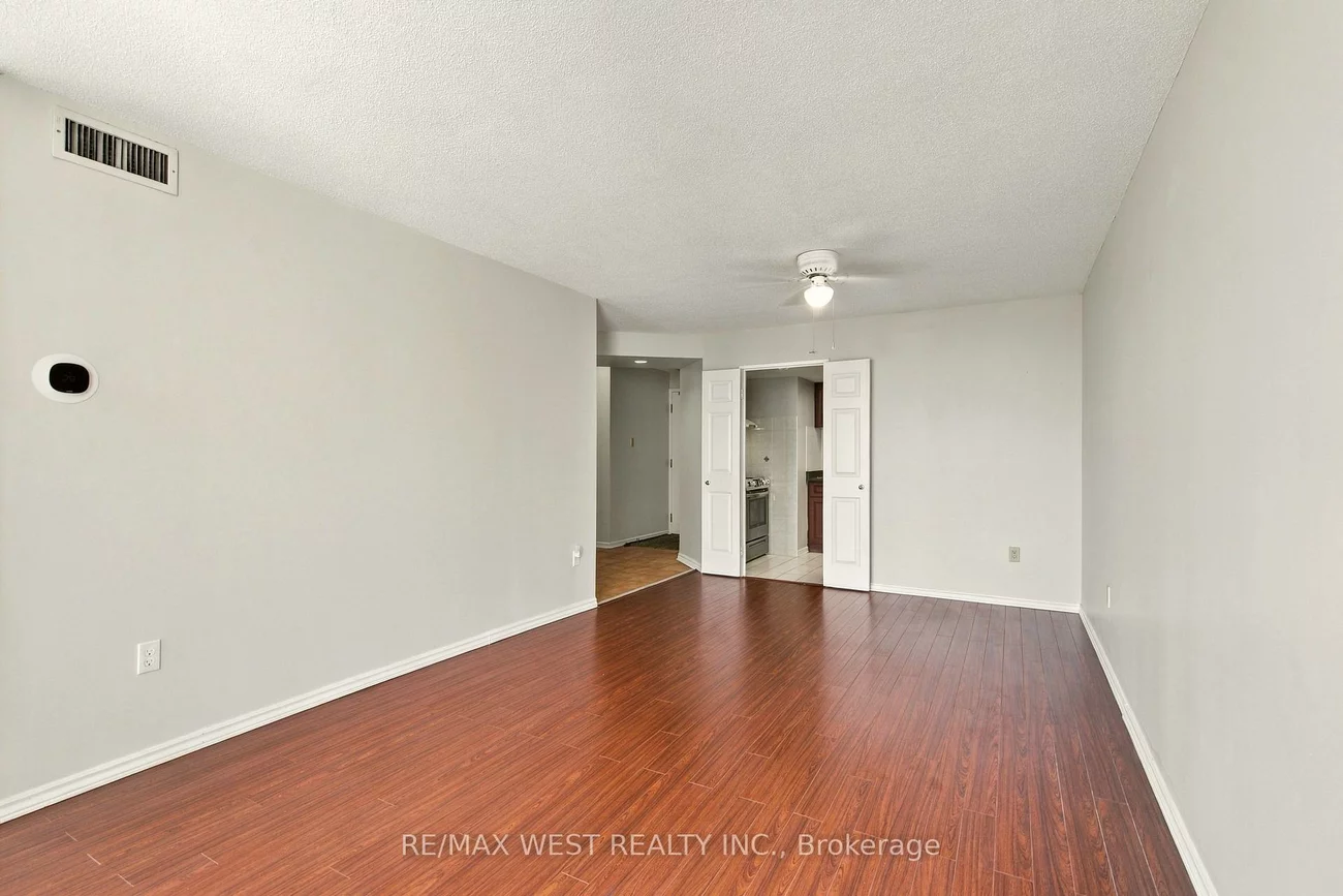 4470, Tucana, Hurontario, Mississauga