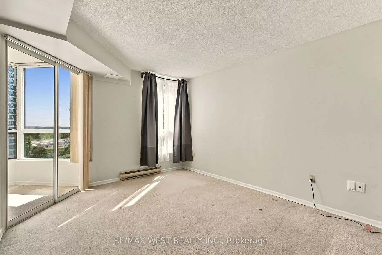 4470, Tucana, Hurontario, Mississauga