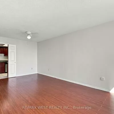 4470, Tucana, Hurontario, Mississauga