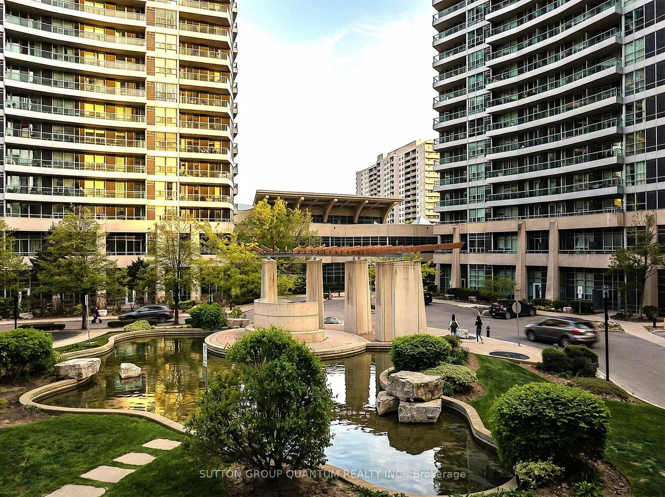 1, Elm, City Centre, Mississauga