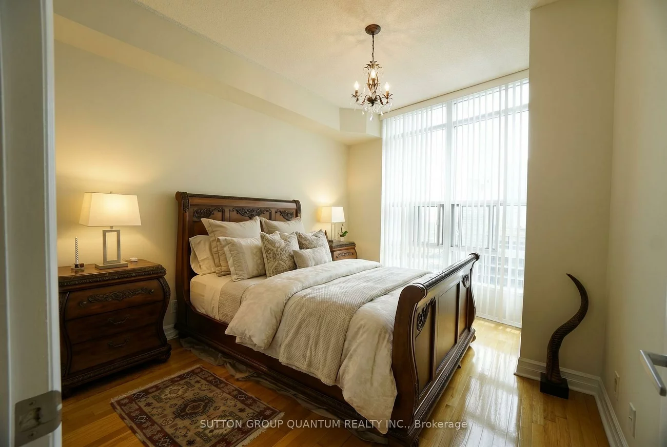 1, Elm, City Centre, Mississauga