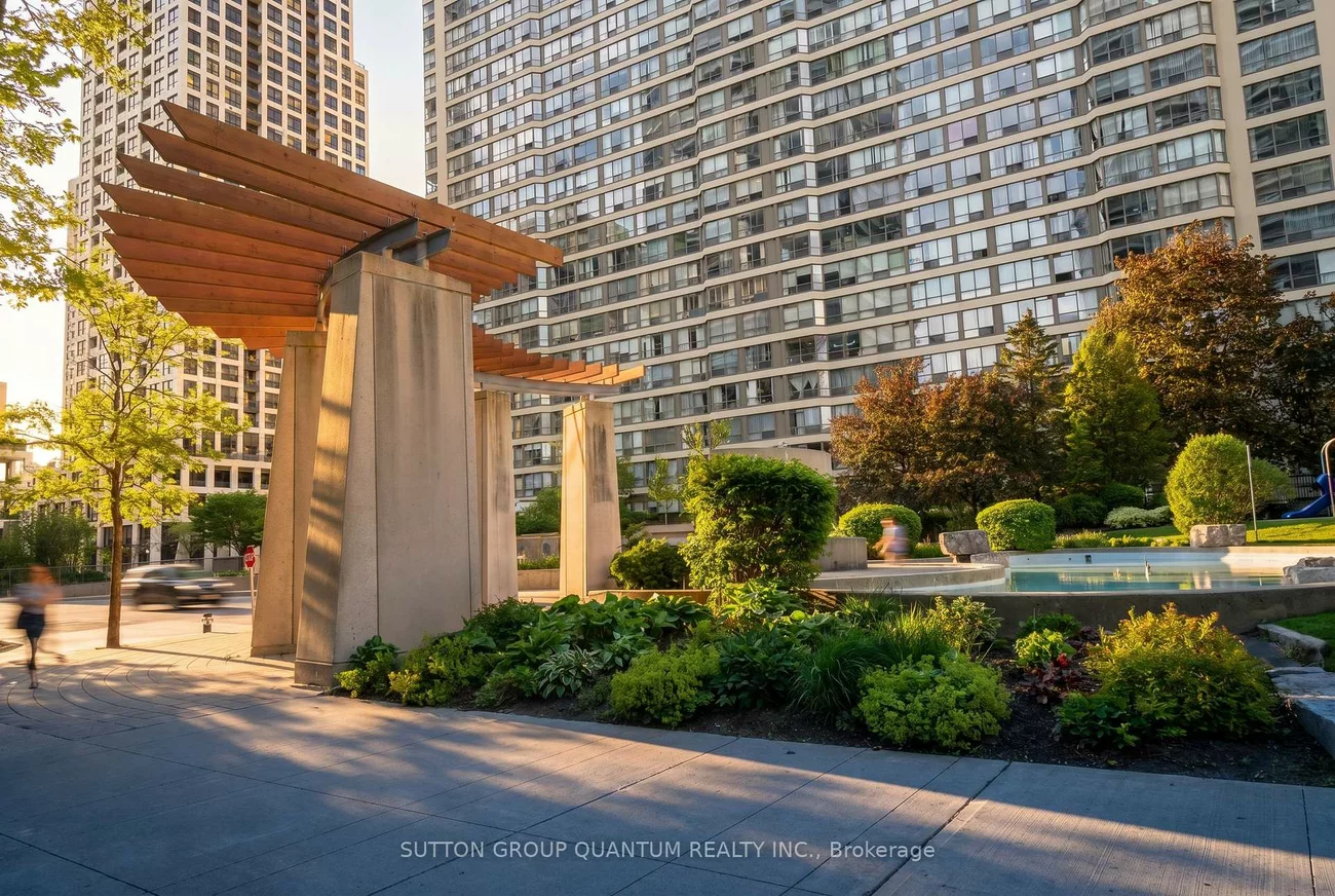 1, Elm, City Centre, Mississauga