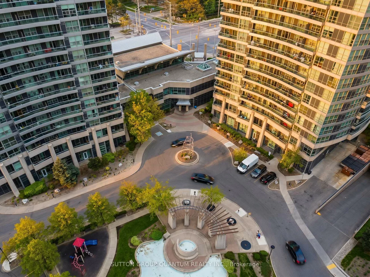 1, Elm, City Centre, Mississauga