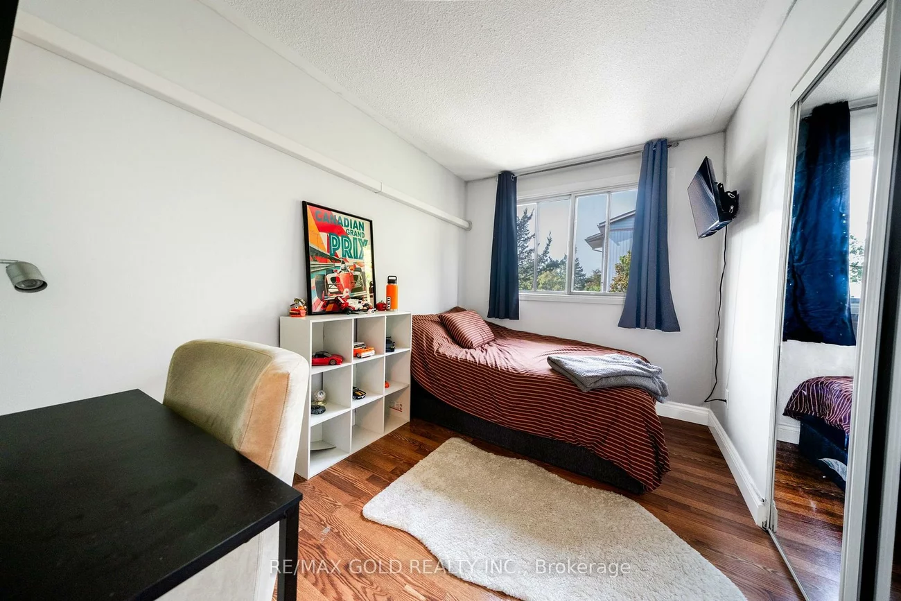 6540, Falconer, Streetsville, Mississauga