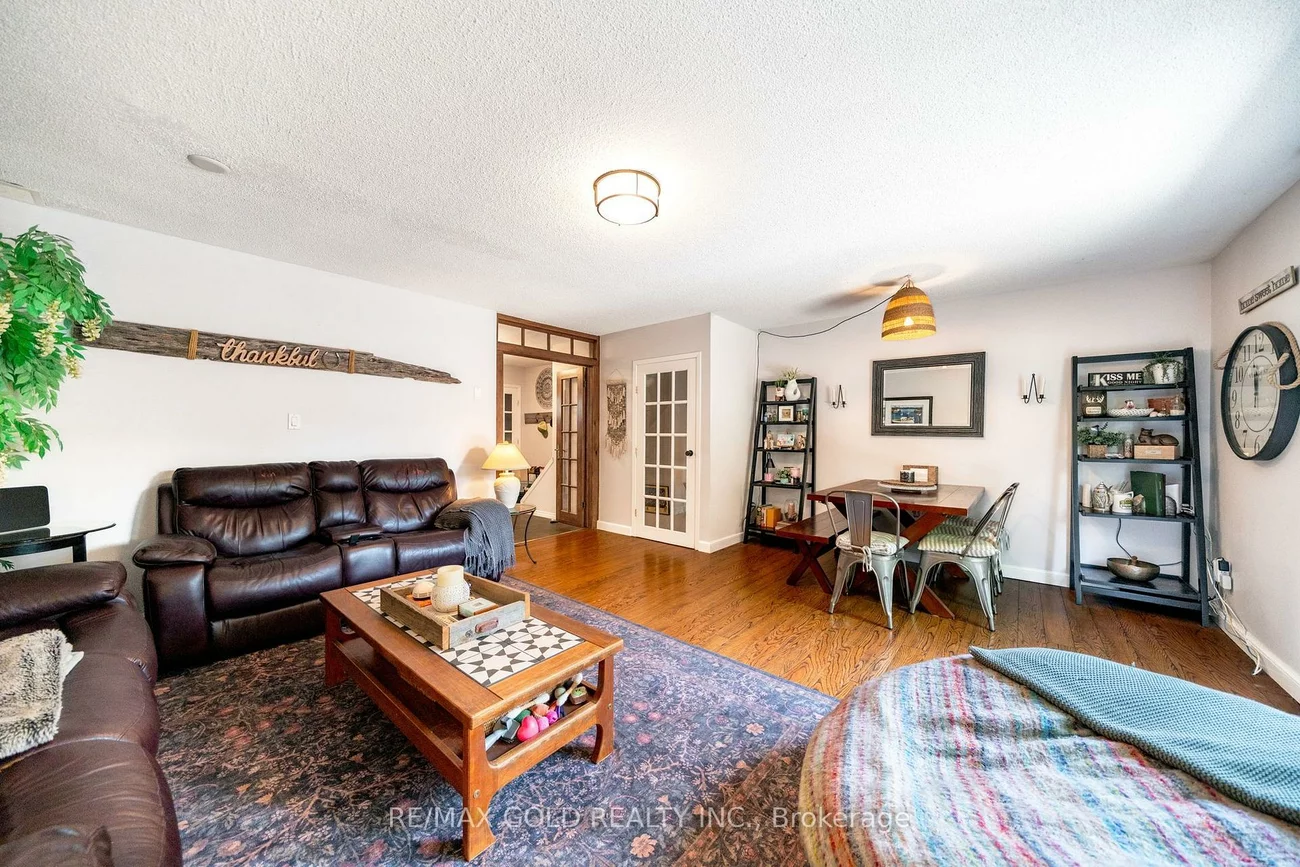 6540, Falconer, Streetsville, Mississauga