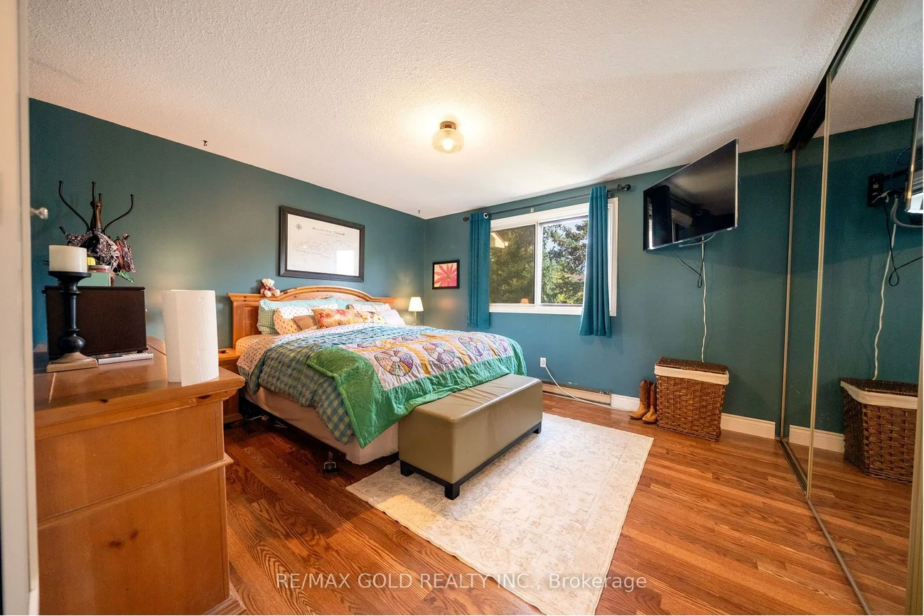 6540, Falconer, Streetsville, Mississauga