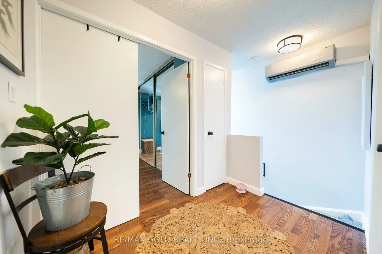 6540, Falconer, Streetsville, Mississauga