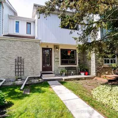 6540, Falconer, Streetsville, Mississauga
