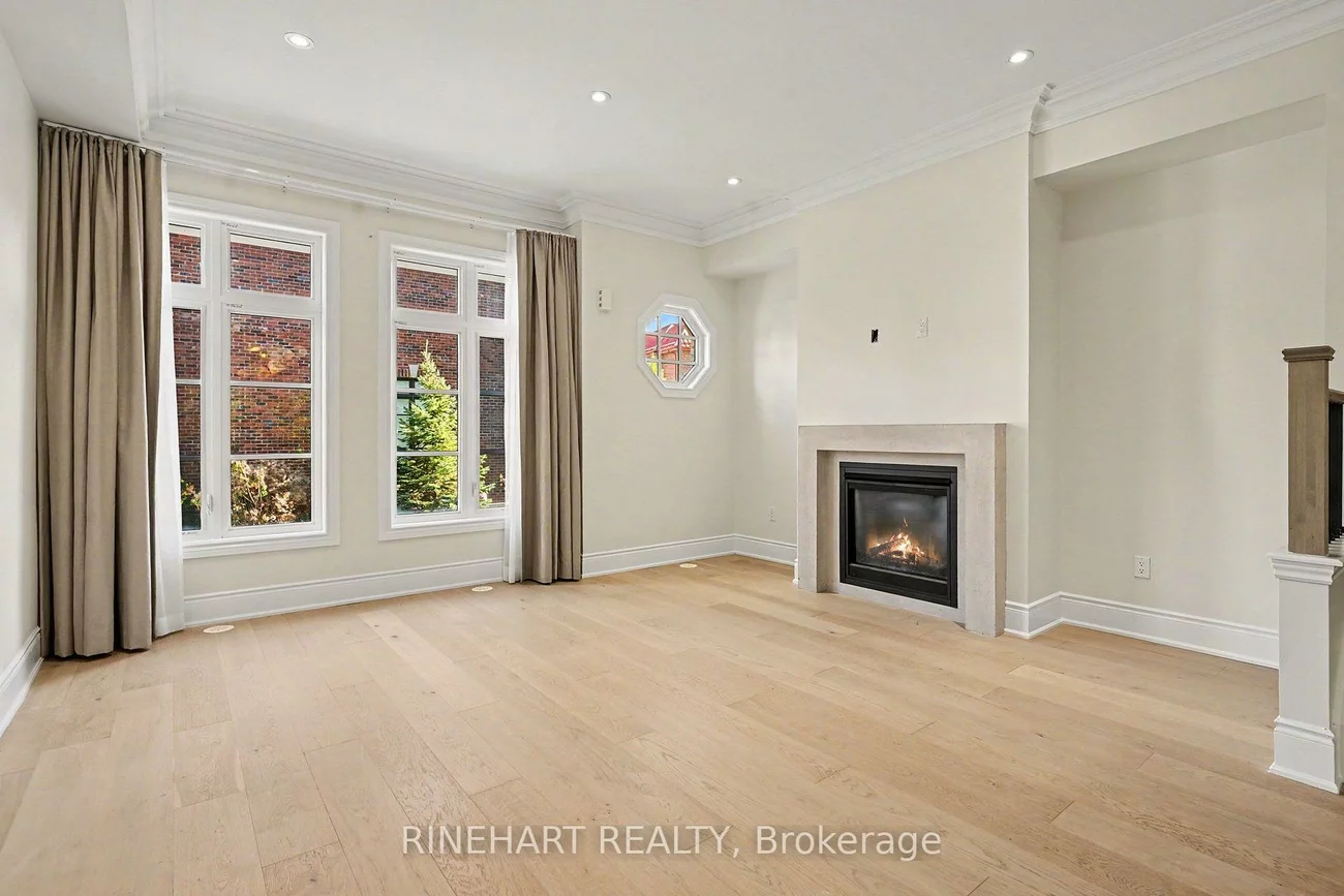 2082, Queensborough, Central Erin Mills, Mississauga