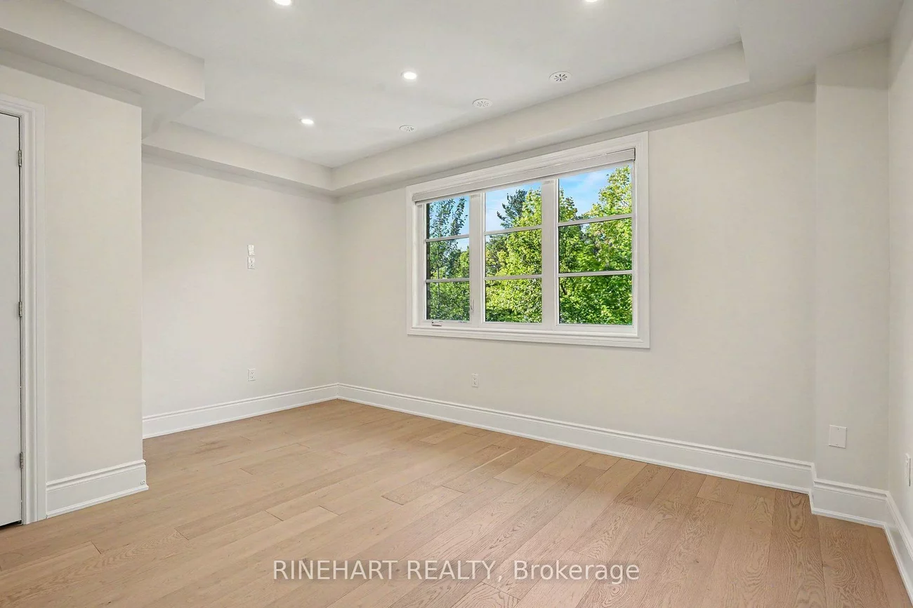 2082, Queensborough, Central Erin Mills, Mississauga