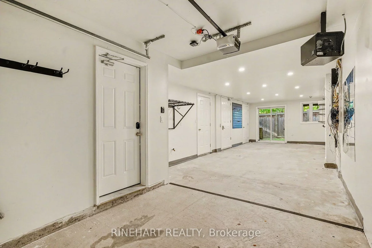 2082, Queensborough, Central Erin Mills, Mississauga