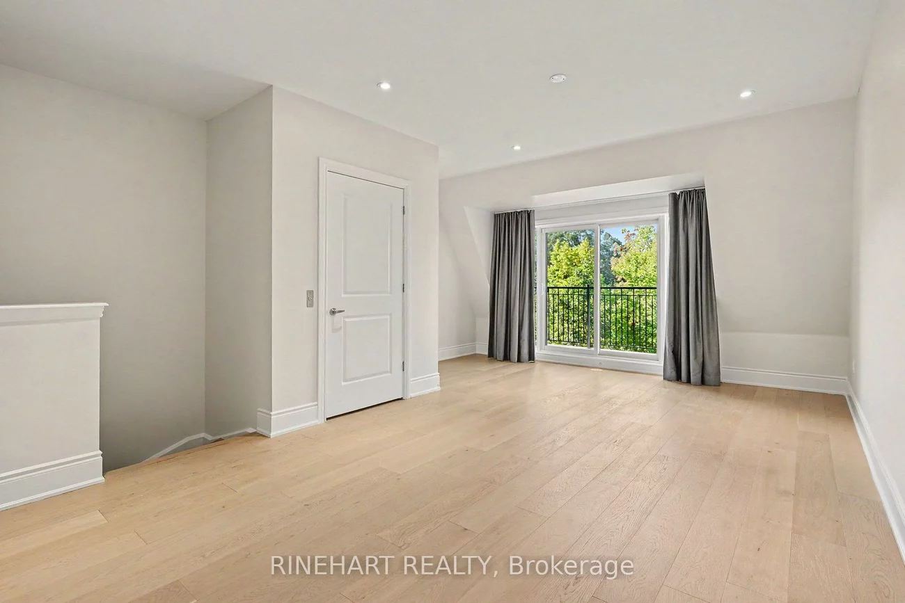 2082, Queensborough, Central Erin Mills, Mississauga