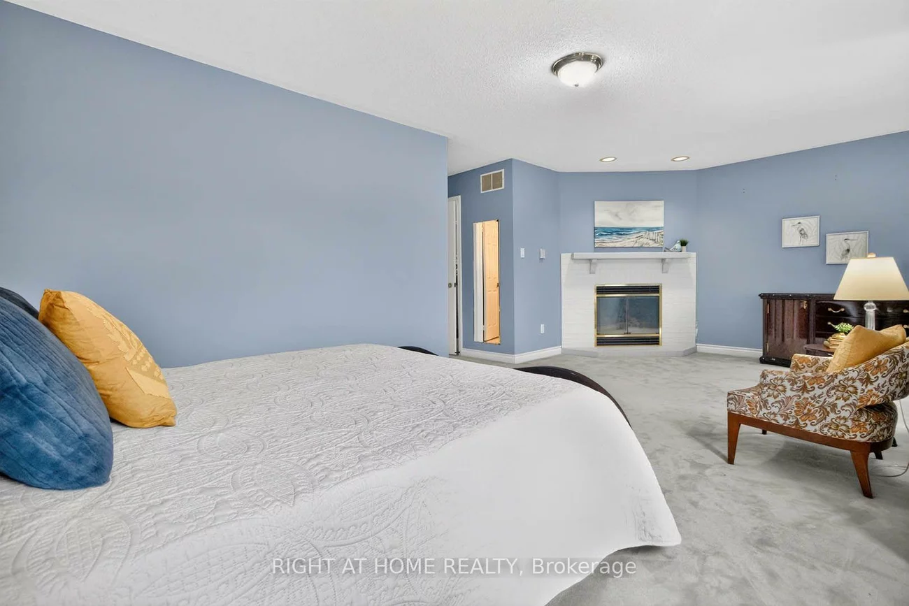 5480, Glen Erin, Central Erin Mills, Mississauga