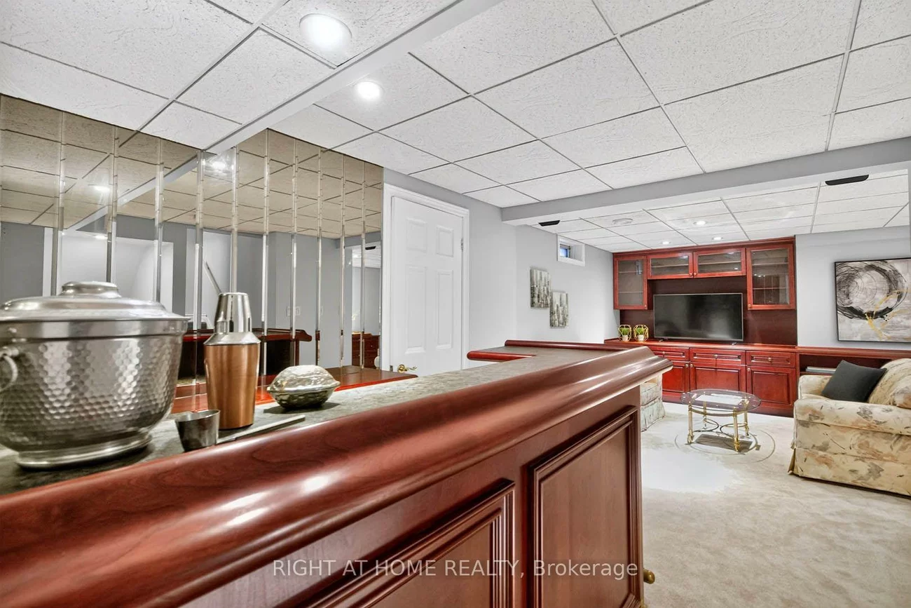 5480, Glen Erin, Central Erin Mills, Mississauga