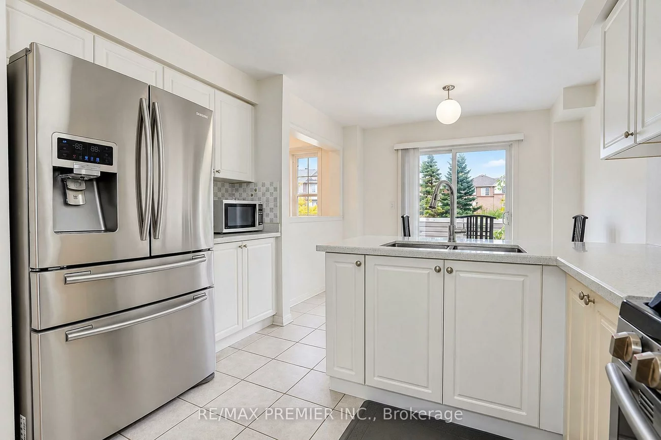 3030, Breakwater, Cooksville, Mississauga