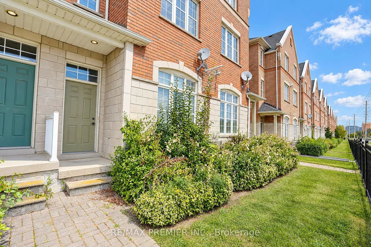 3030, Breakwater, Cooksville, Mississauga