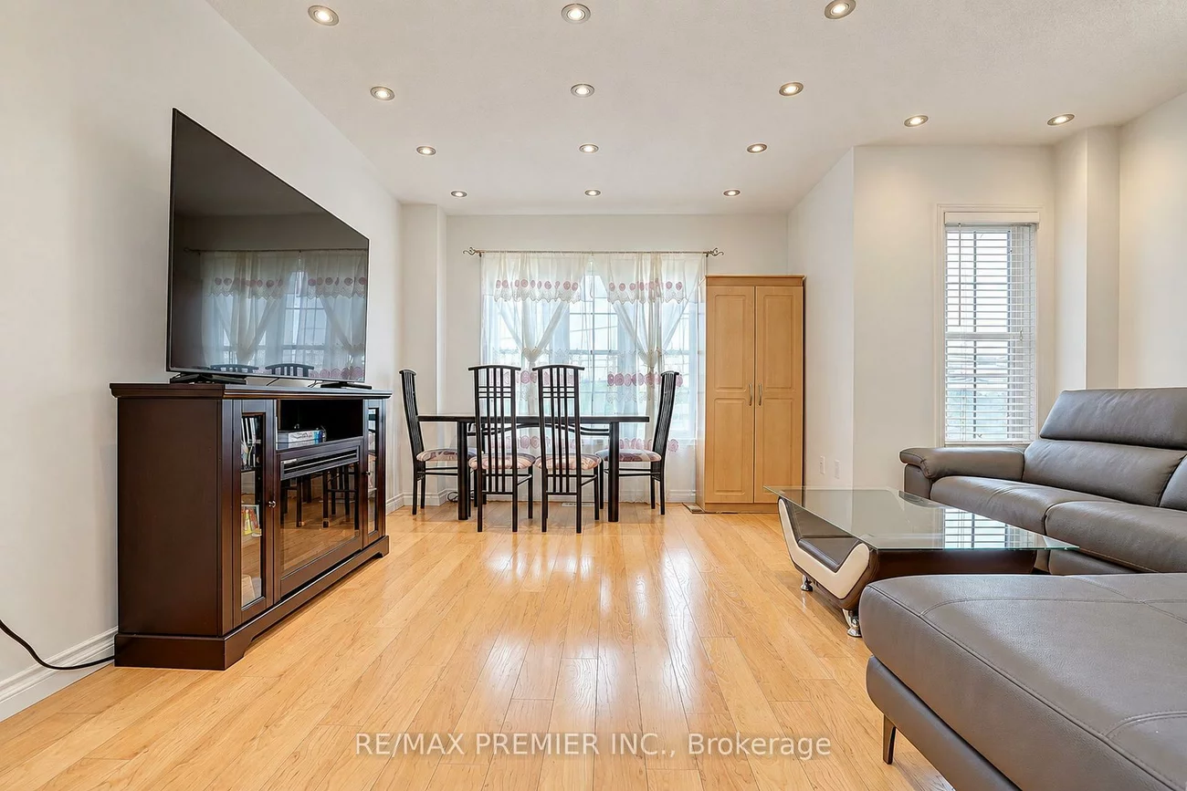 3030, Breakwater, Cooksville, Mississauga
