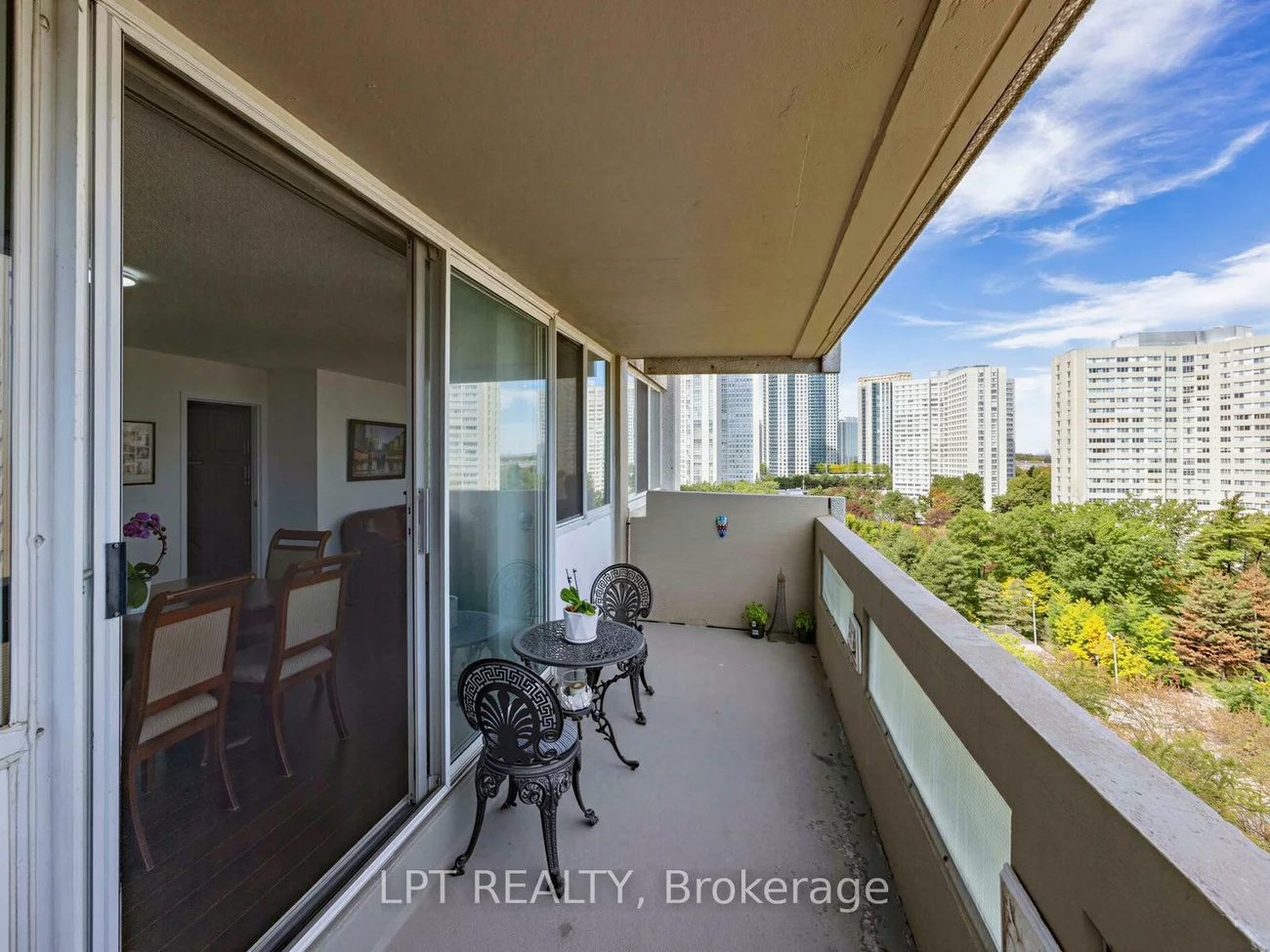 3590, Kaneff, Mississauga Valleys, Mississauga