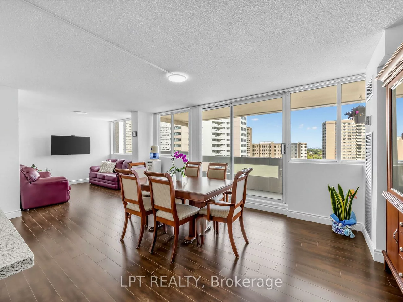 3590, Kaneff, Mississauga Valleys, Mississauga