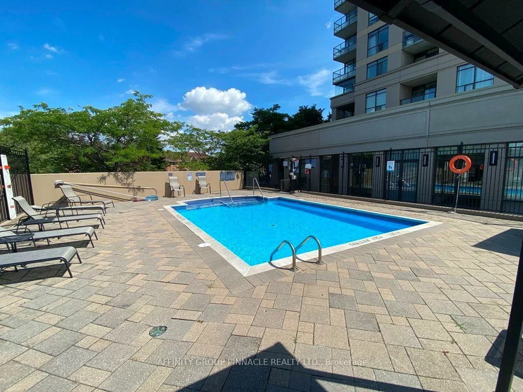 220, Forum, Hurontario, Mississauga