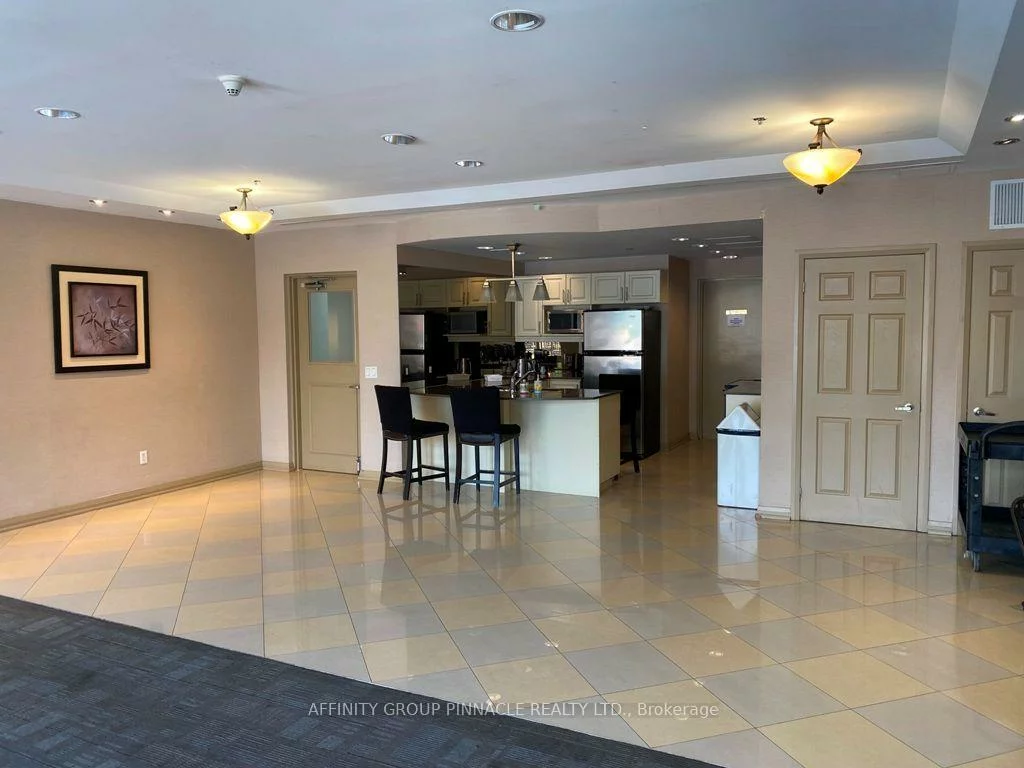 220, Forum, Hurontario, Mississauga