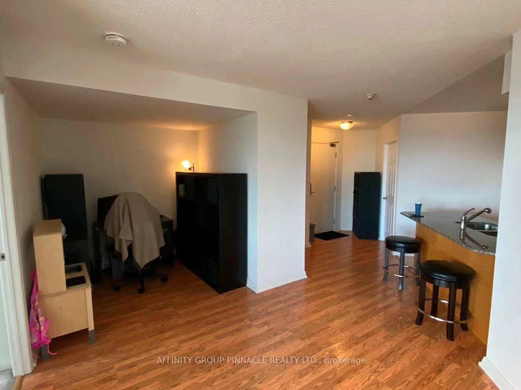 220, Forum, Hurontario, Mississauga