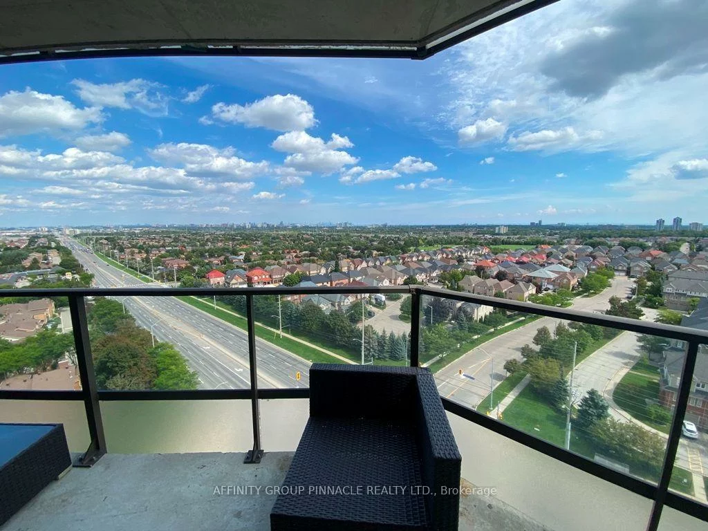 220, Forum, Hurontario, Mississauga