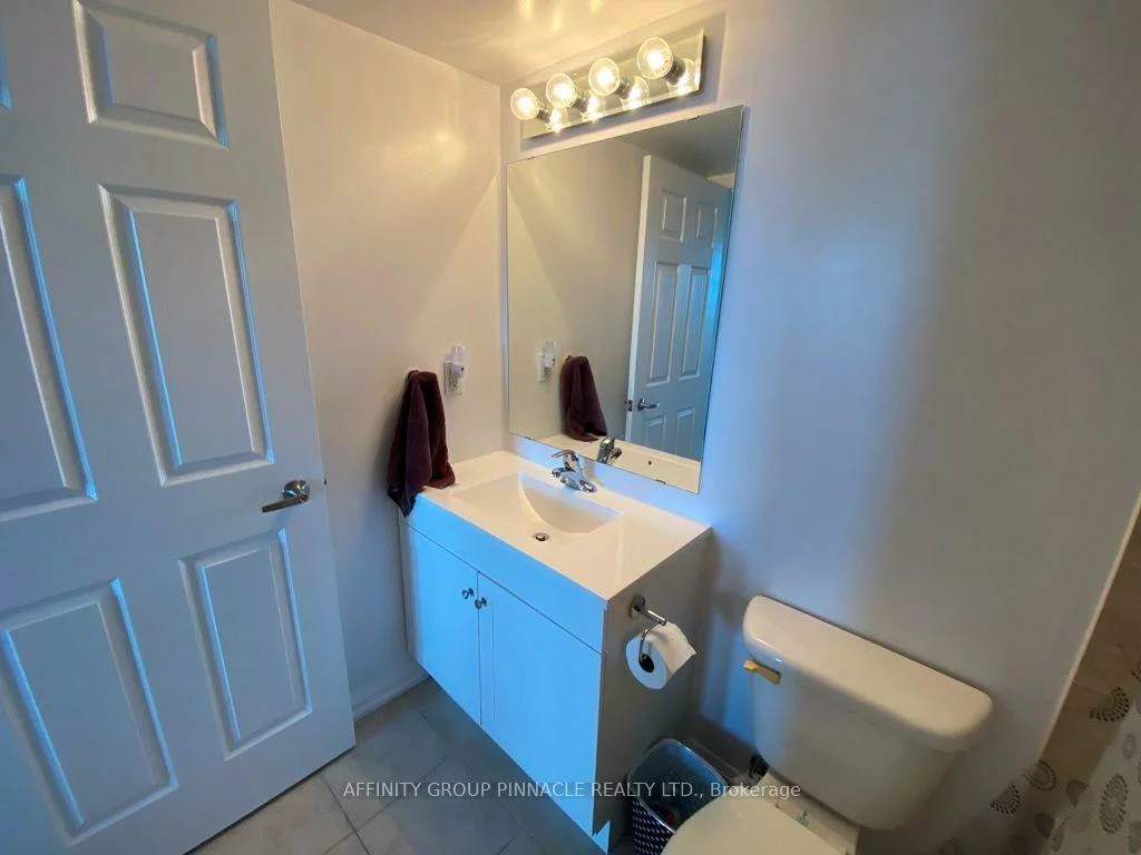 220, Forum, Hurontario, Mississauga