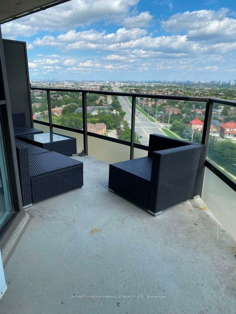 220, Forum, Hurontario, Mississauga