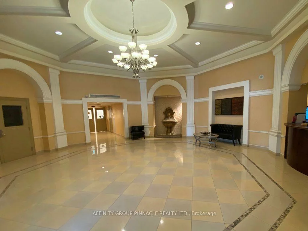 220, Forum, Hurontario, Mississauga