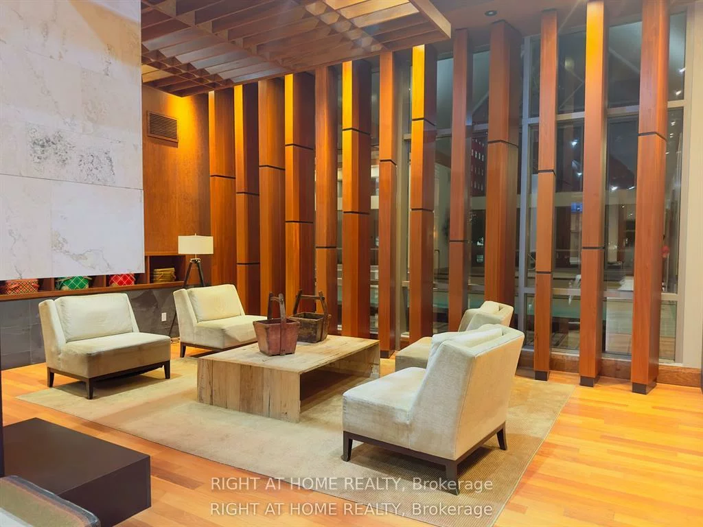 4090, Living Arts, City Centre, Mississauga