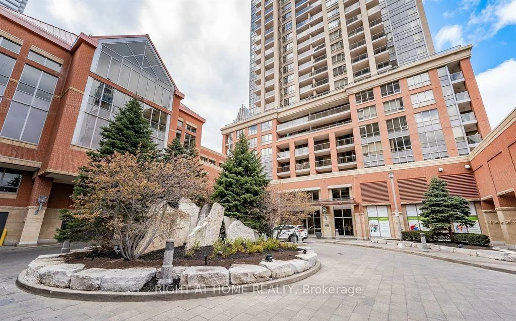 4090, Living Arts, City Centre, Mississauga