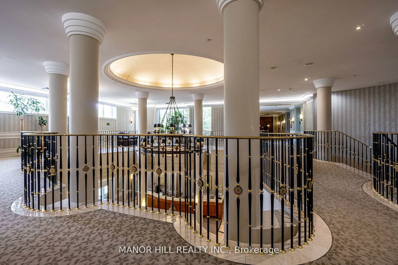 35, Kingsbridge Garden, Hurontario, Mississauga