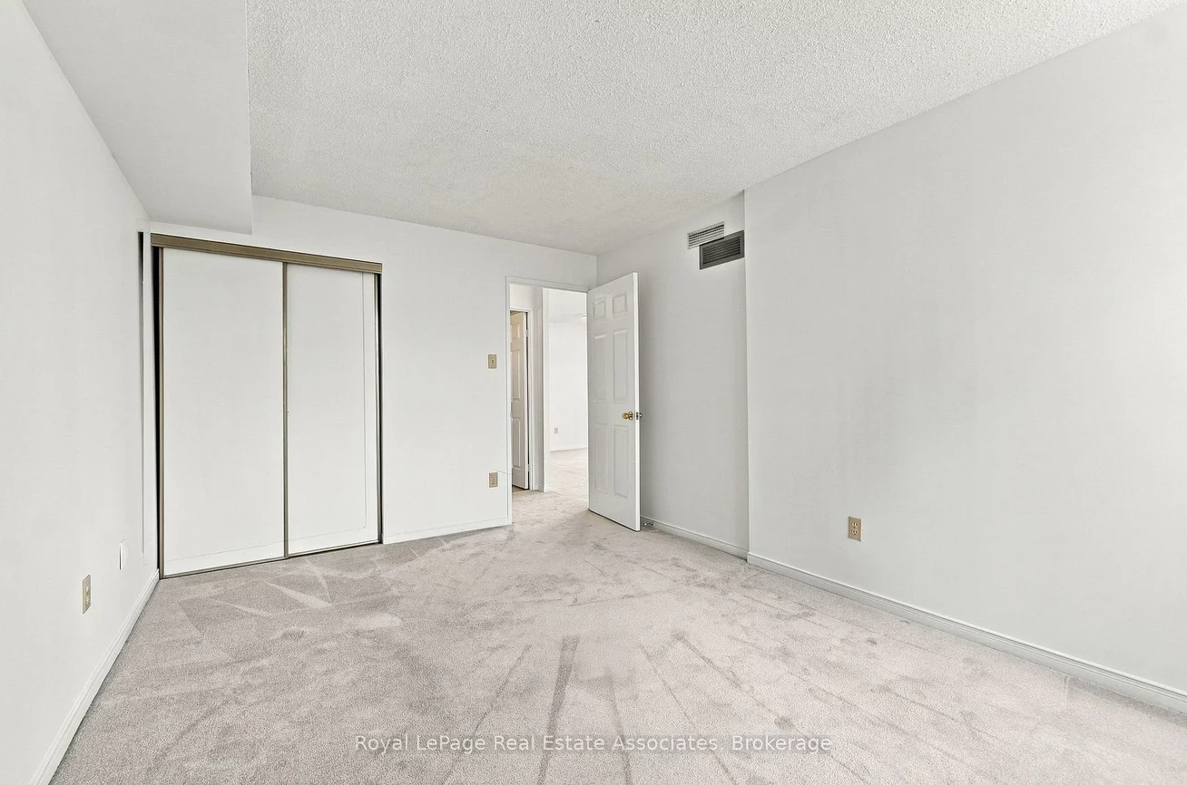 350, Rathburn, Creditview, Mississauga