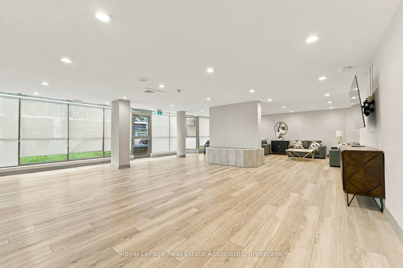 350, Rathburn, Creditview, Mississauga