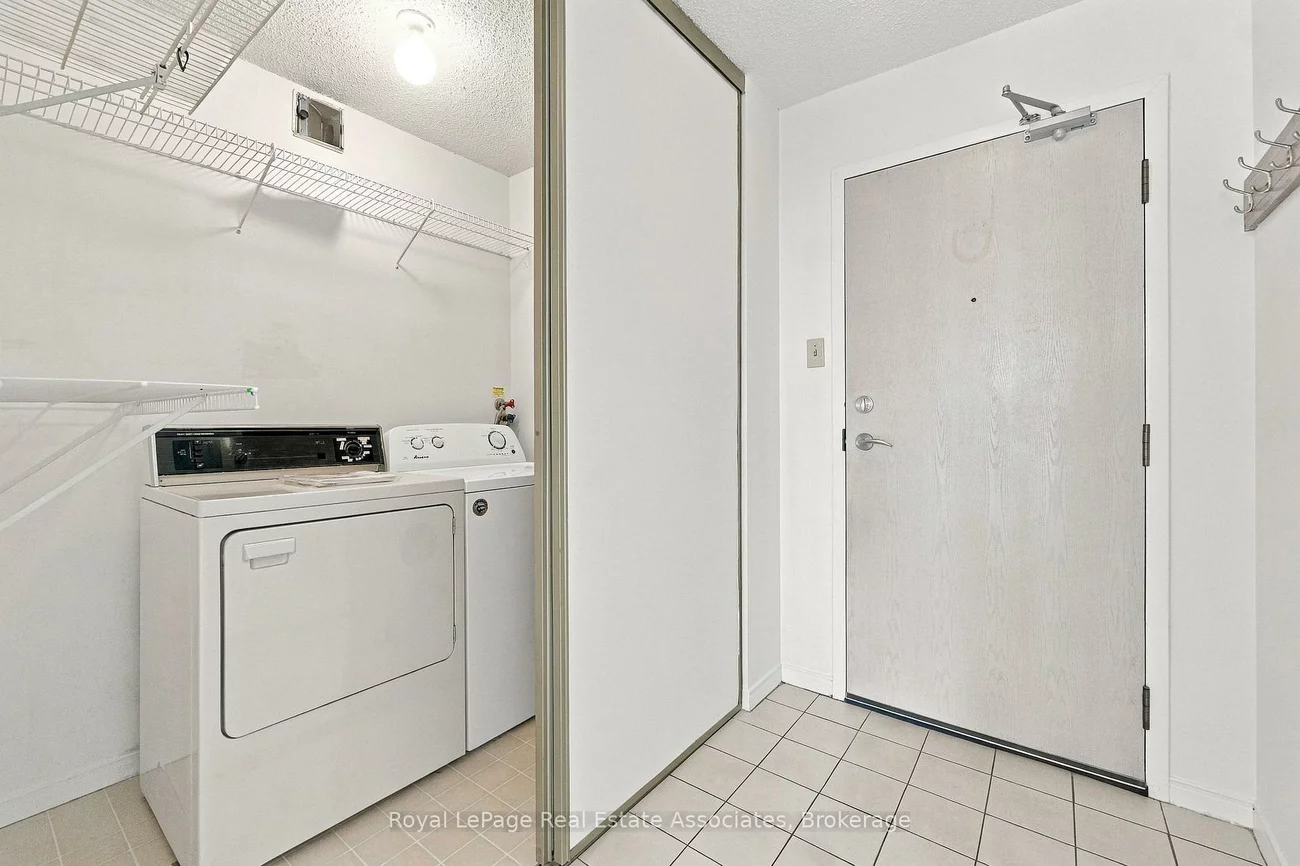 350, Rathburn, Creditview, Mississauga