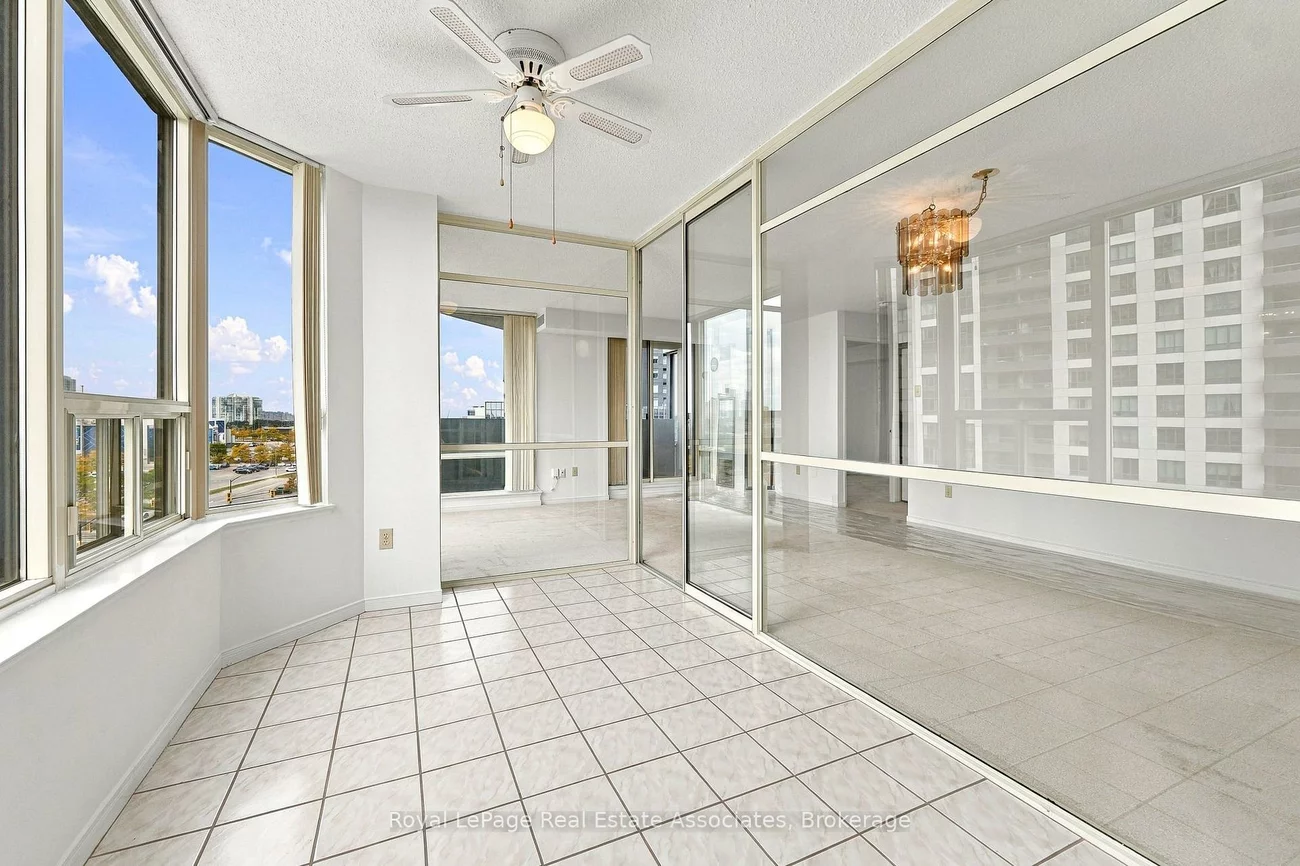 350, Rathburn, Creditview, Mississauga