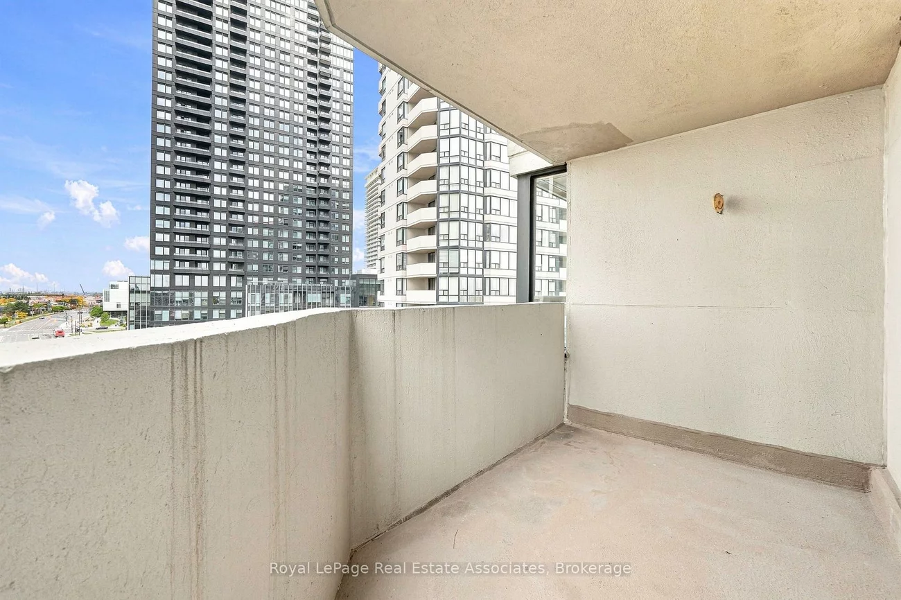 350, Rathburn, Creditview, Mississauga