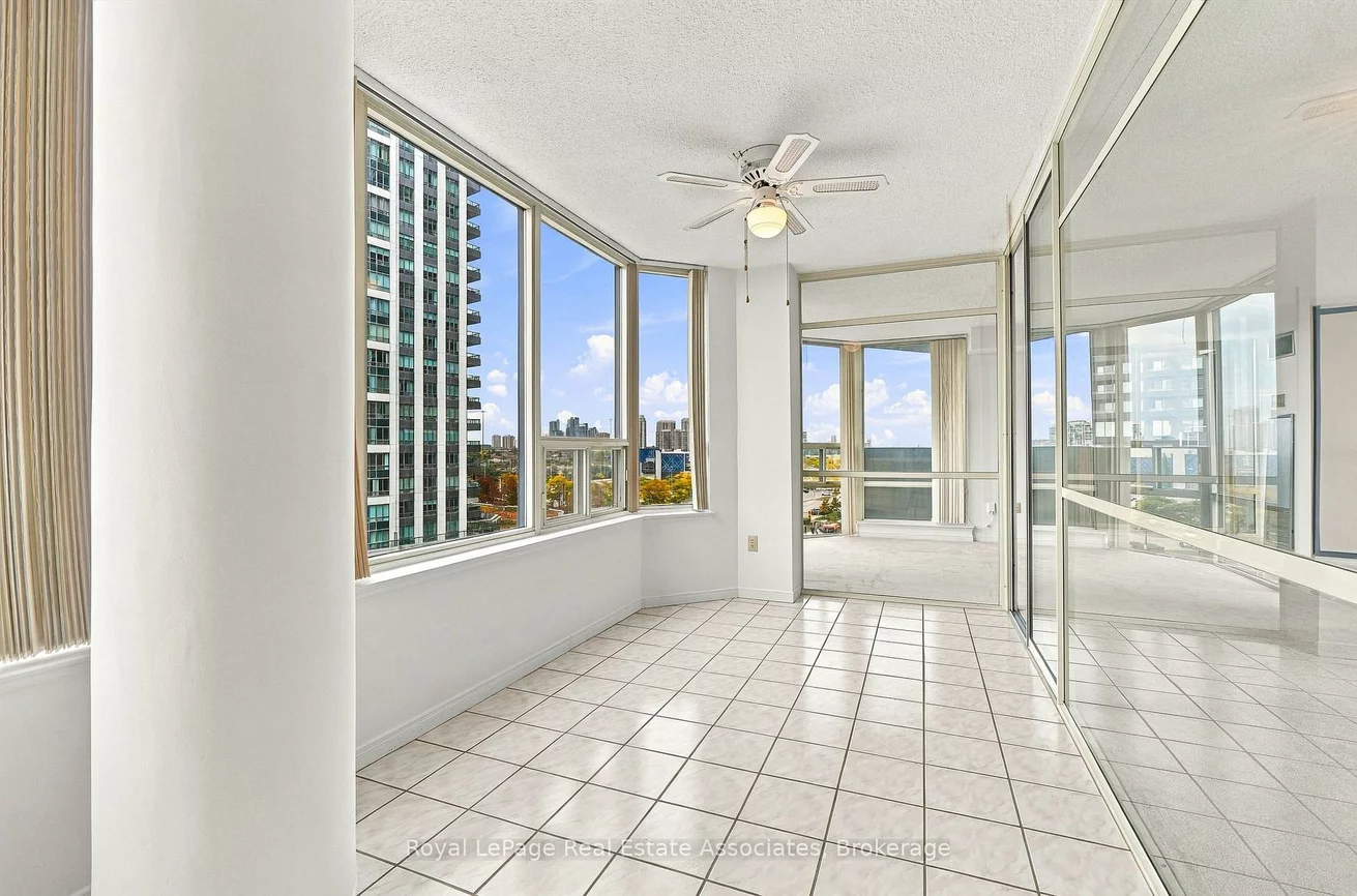 350, Rathburn, Creditview, Mississauga
