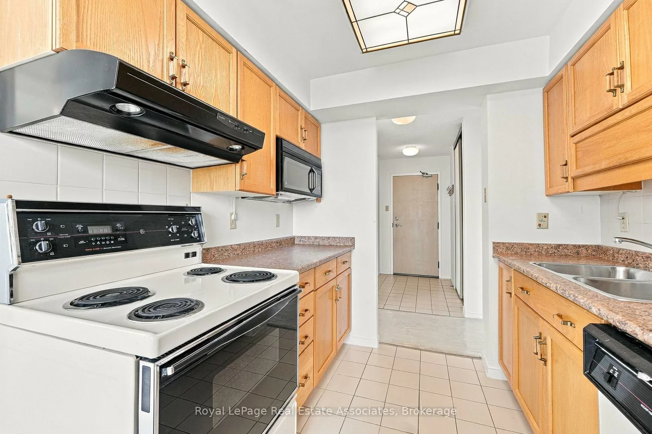 350, Rathburn, Creditview, Mississauga
