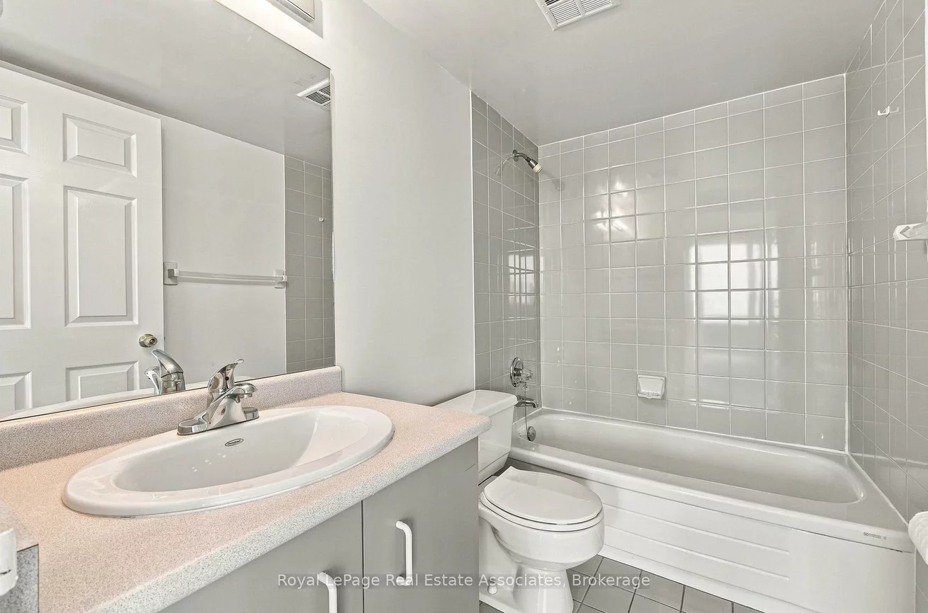 350, Rathburn, Creditview, Mississauga