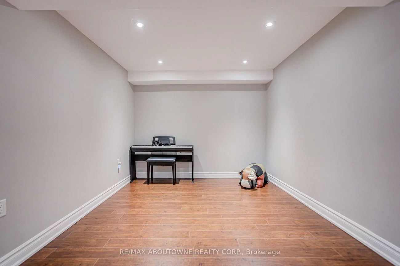 2766, Folkway, Erin Mills, Mississauga