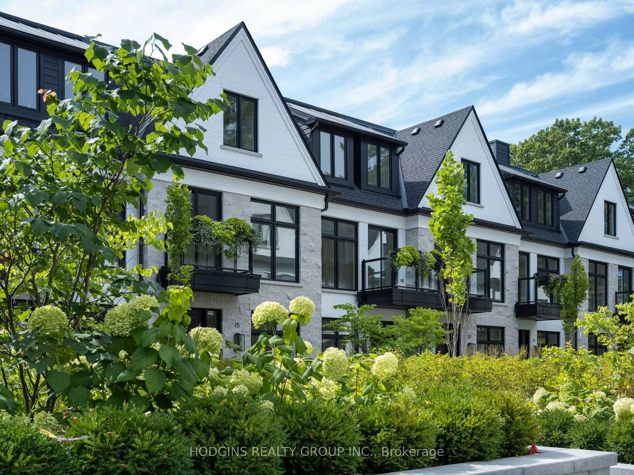 1136, Mona, Mineola, Mississauga