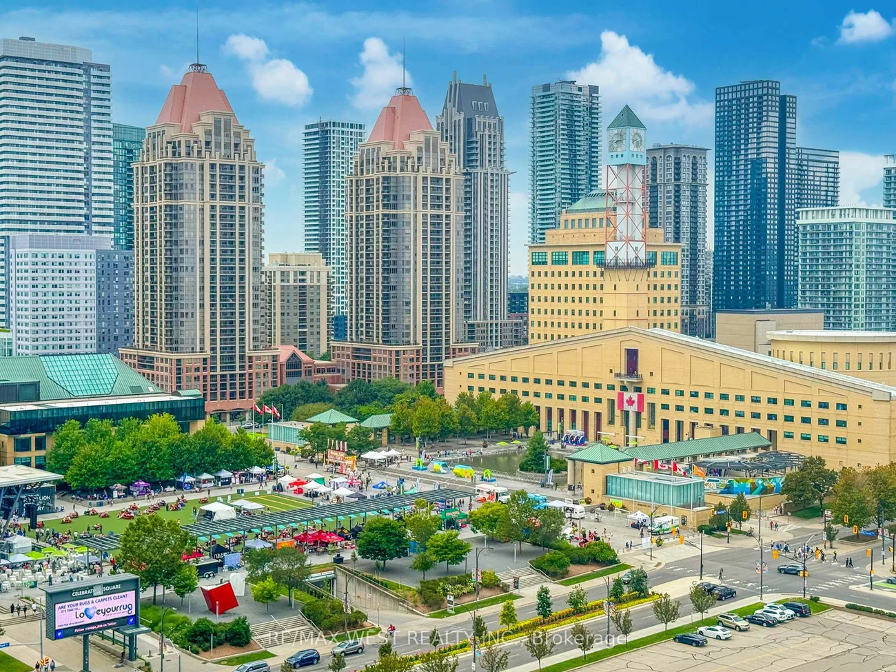 220, Burnhamthorpe, City Centre, Mississauga