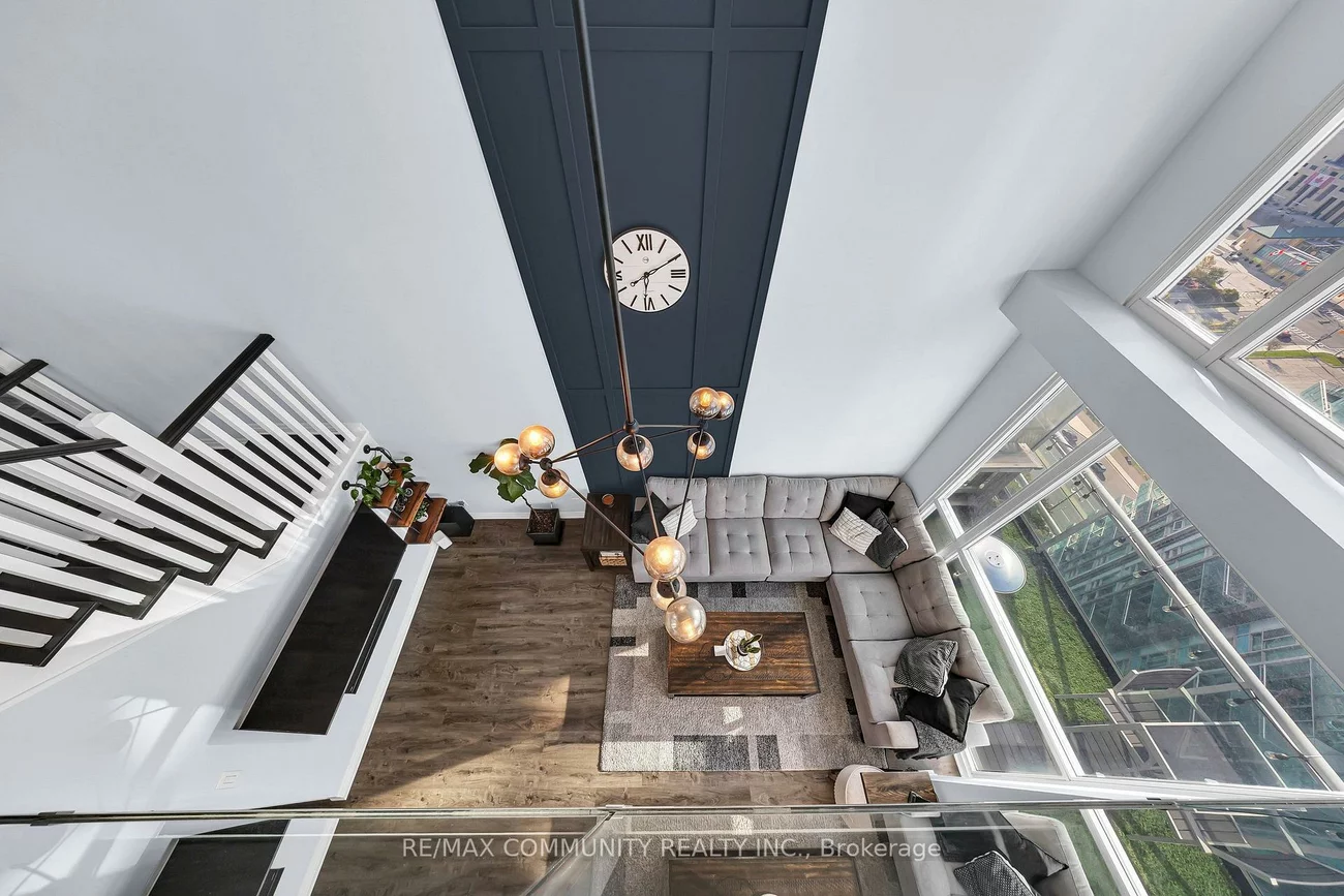 223, Webb, City Centre, Mississauga