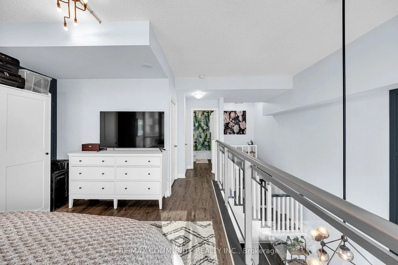223, Webb, City Centre, Mississauga