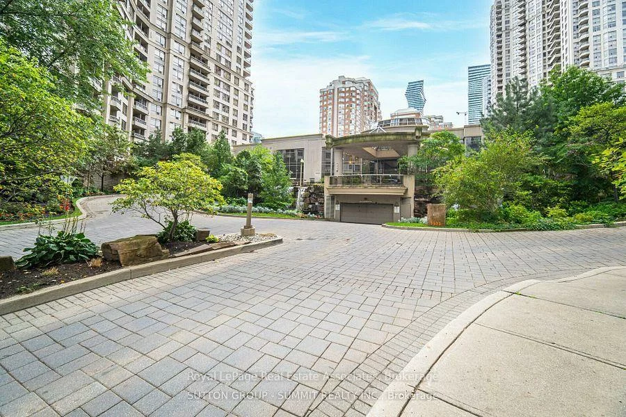 3880, Duke Of York, City Centre, Mississauga
